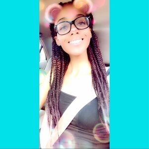 Meet your Posher, Ebony